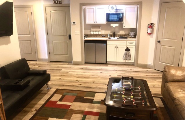 Zion getaway duplex style home 4 bedroom 2 bathroom next to sand hollow and Zion