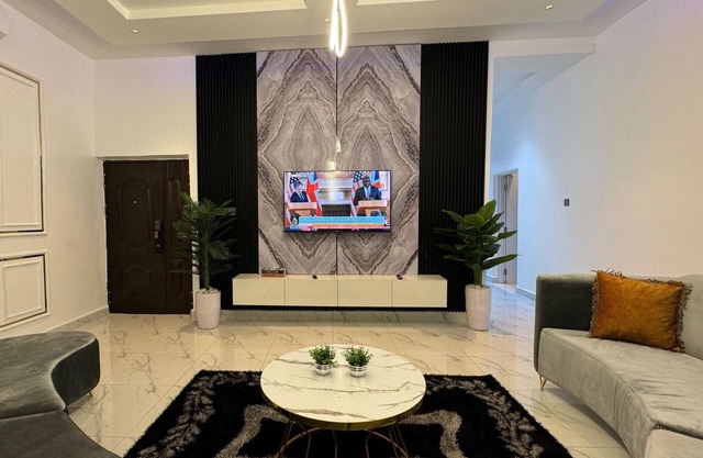 Zorah's Apartment
