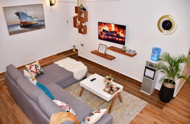 Zuri Luxe 2BR apartment- Silversands Beach Malindi
