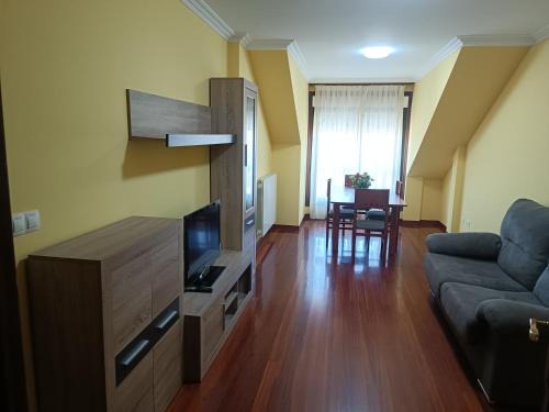 Poio Apartment | Ático con 3 habitaciones en Poio