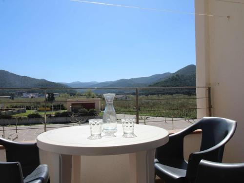 Port de la Selva Apartment | Ático confortable, à 20m de la plage La Ribera, avec terrasse, parking et Wifi, pour 4 personnes - ES-228-56