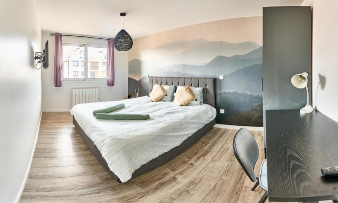 Bondy Apartment | Éclat Doré Bondy Suites Free Parking