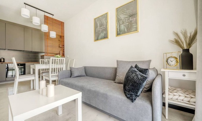 Baluty Apartment | Łódź Retreat Apartments - Parking, Terrace & Garden - by Rentujemy