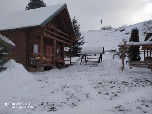 Verkhovyna House | ЕКО-котедж