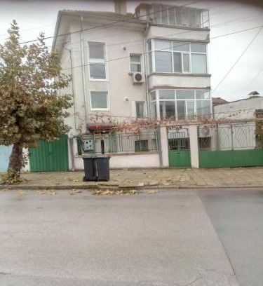 Elkhovo Apartment | Магнолия