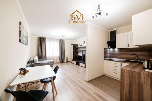 Uzhhorod Apartment | Центр міста! Затишні квартири в новобудові!