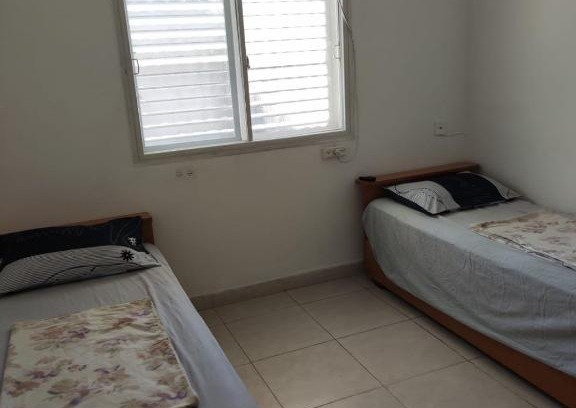 Kiryat Ata Apartment | בית אירוח