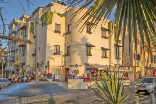 Tel Aviv Promenade Hotel | מלון חוף בוגרשוב