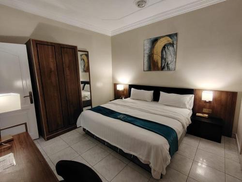 Al-Hamra'a Hotel | السراج للشقق المخدومة