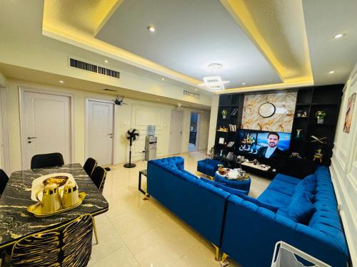 Al Majaz Apartment | شقة لك بل كامل غرفة وصالة