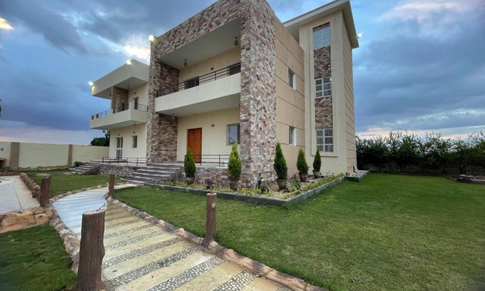6th of October City Villa | فيلا للايجار اليومى فى الريف الاوربي طريق مصر اسكندرية الصحراوي قريبة من مطار سفنكس وبجوار هايبر وان الصحراوي- 5 غرف نوم-حمام سباحة-شواية- كيدز ايريا- جيم- بلياردو
