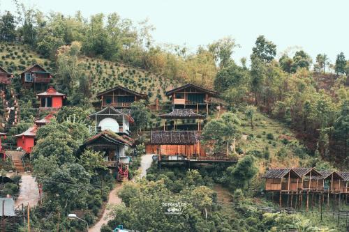 Mok Cham Pae House | เห็ดเหลือง Hedreung banrakthai homestay and camping