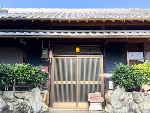 Awaji House | ギャラリー宿 INNAHOUSE ANDAGALLERY