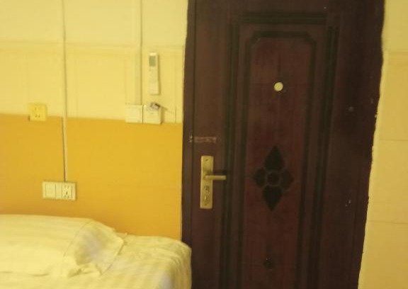 Chamkar Mon Hotel | 华越宾馆