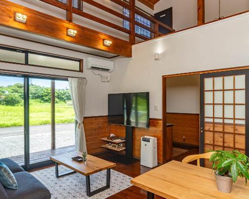 Akaogi House | 奄美の一棟貸切りヴィラ Amalog アマログ
