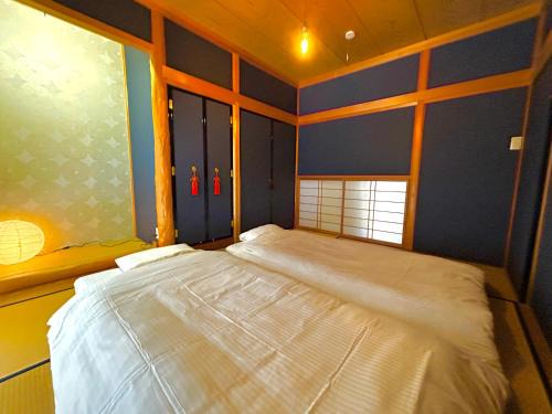 Kanazawa House | 旅籠屋ゆいまーる - 猫と触れ合える宿