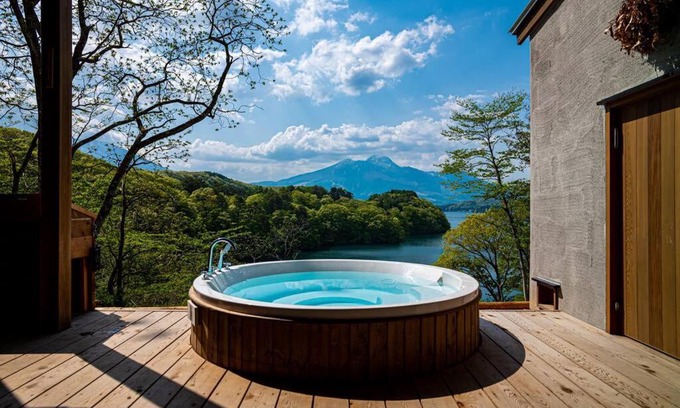 Shinano Villa | 野尻湖の絶景を楽しむ、貸切サウナ付き一軒家 Anoie(あの家)