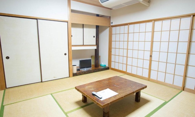 Ome House | 駅前山小屋A-yard