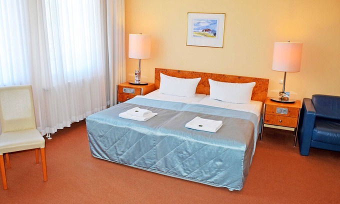 Lobbe House | 08 Double Room B - The small hotel and apartments on Mönchgut!