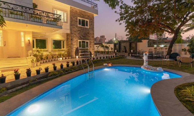 Udaipur Villa | 1 Amiras Entire Villa at Fateh Sagar, Udaipur