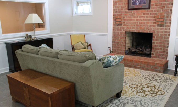 Lynchburg Apartment | 1 Bdrm Apartment for Intensives, Biz Travel, Football Weekends, Etc.