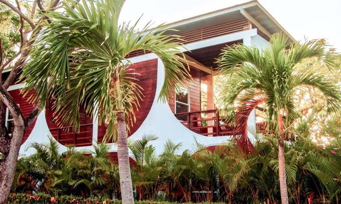 Crawfish Rock Hotel | 1 Bed in a Shared Hostel Room (Female #1)