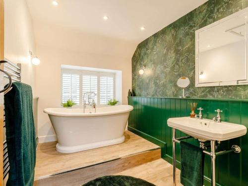 Hope Valley House | 1 Bed in Hope 89720