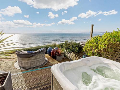 Freathy House | 1 Bed in Whitsand Bay 90168