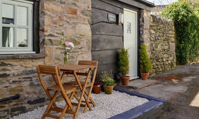 Flookburgh Cottage | 1 bedroom accommodation in Flookburgh, near Grange-over-Sands