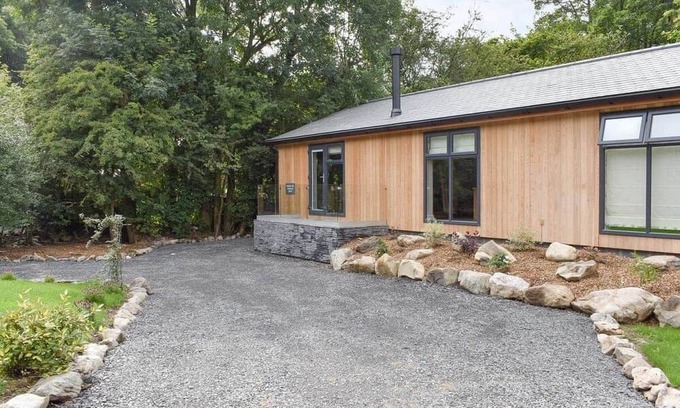Allithwaite Ski Chalet | 1 bedroom accommodation in Allithwaite