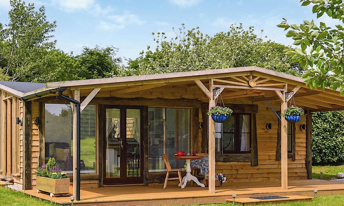 Callington Cottage | 1 bedroom accommodation in South Hill, near Tamar Valley