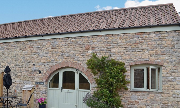 Loxton Cottage | 1 bedroom accommodation in Shiplate, Bleadon