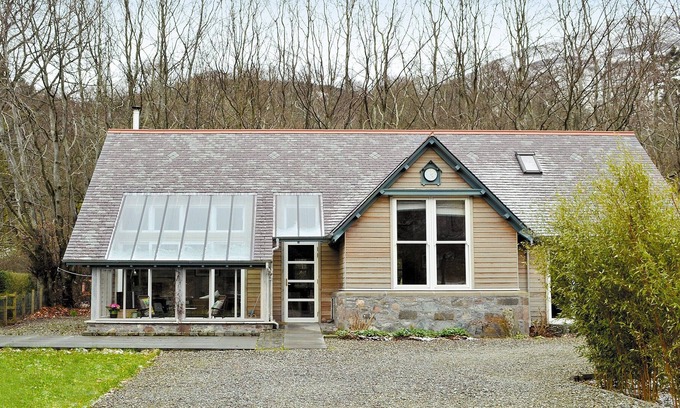 St Fillans Cottage | 1 bedroom accommodation in St Fillans, near Crieff