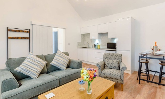 Louth Cottage | 1 bedroom accommodation in North Somercotes, Louth