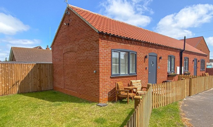 Louth Cottage | 1 bedroom accommodation in Louth