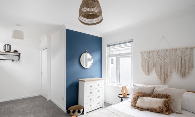 Newport Apartment | 1-Bedroom Flat in Newport City Centre