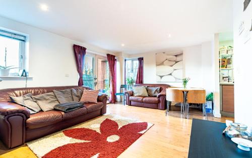 Bow Apartment | 1 bedroom stylish apartment in zone 2 close to center - whole apartment