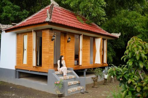 Gerokgak Villa | 1 Br Riverside Retreat Private Cabin in Nature