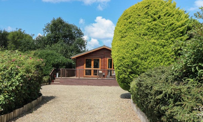 Narberth House | 1 Hornbeam Lodge