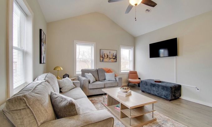 Oswego House | < 1 Mi to Lake Ontario: Oswego Group Retreat