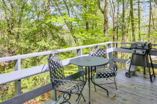 Pisgah Forest House | 1 Mi to Pisgah Natl Forest Wooded Haven with Deck