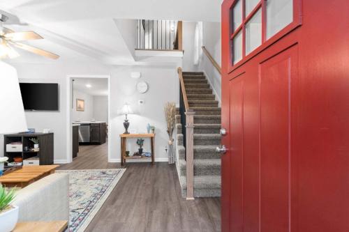Clarksville House | 1-Mile to Downtown Clarksville Cozy in Queen-City