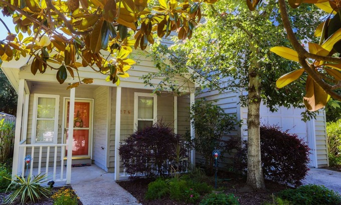 Mount Pleasant House | 10 Mins to Beach & Downtown From This Family Friendly Home w/Private Patio & Kids' Bunk Bedroom