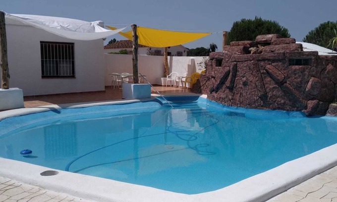 Isla Cristina Ski Chalet | ! 10 minutes away from the beaches of Isla Cristina! Ideal house to disconnect.