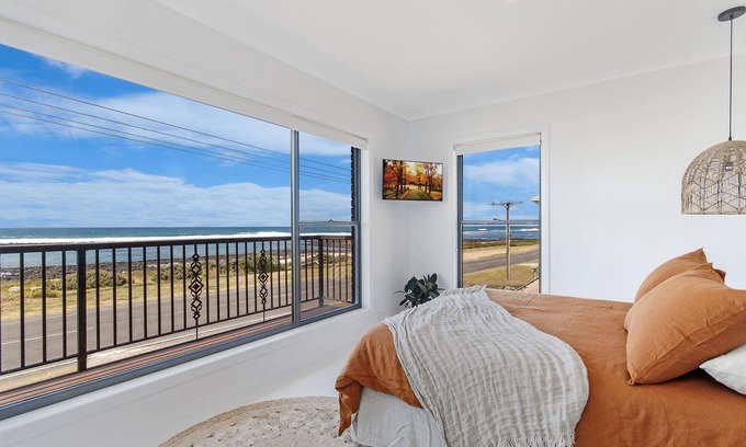 Port Fairy House | 10 Ocean Villa - an 'exclusive' holiday accommodation option