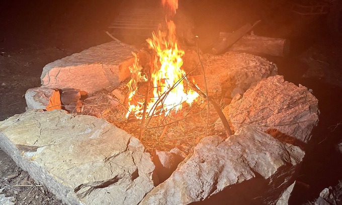 Horse Cave Apartment | 10 point landing: Mammoth Cave Glamping Sublimity