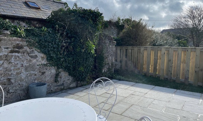 Pembroke Cottage | 10 Westgate Hill