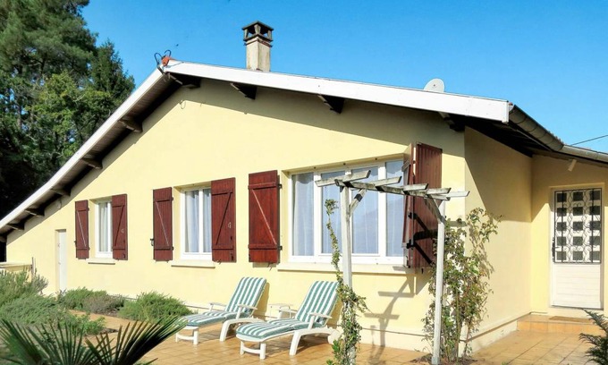 Andernos-les-Bains Other | 100 m² Accommodation ∙ 3 bedrooms ∙ 6 guests