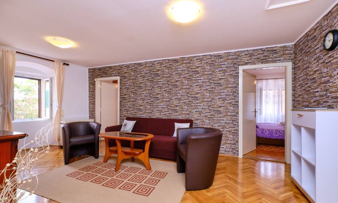 Veli Losinj Apartment | 100 m² Apartment ∙ 3 bedrooms ∙ 6 guests