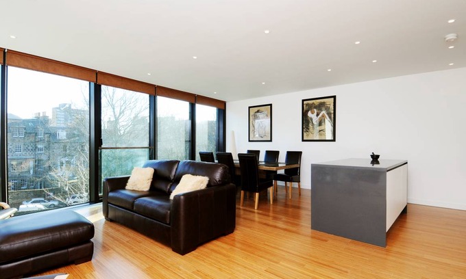 Laurieston Apartment | 100 m² Apartment ∙ 2 bedrooms ∙ 4 guests